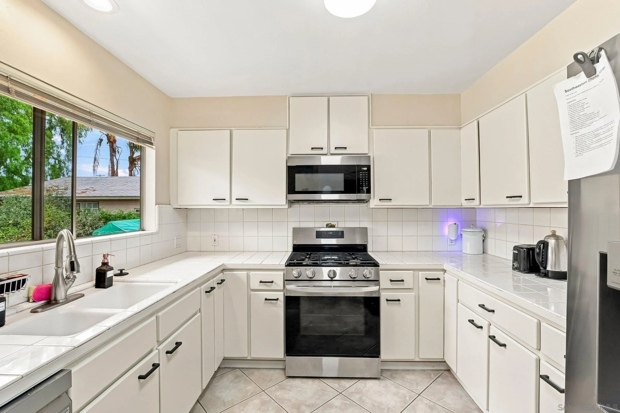 https://cdn.realtyfeed.com/cdn/127/260019953/aa55090794778f36fe9a74f82e1565f1.webp