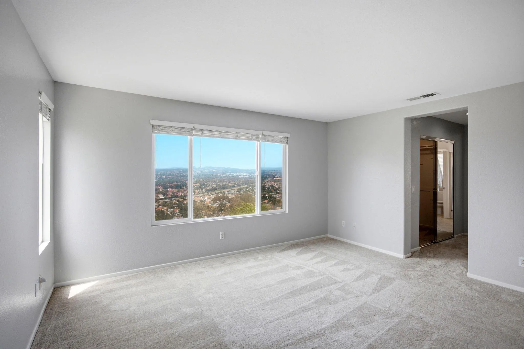 https://cdn.realtyfeed.com/cdn/127/260019955/1edff361726e8c505adc460c0bdfef14.webp