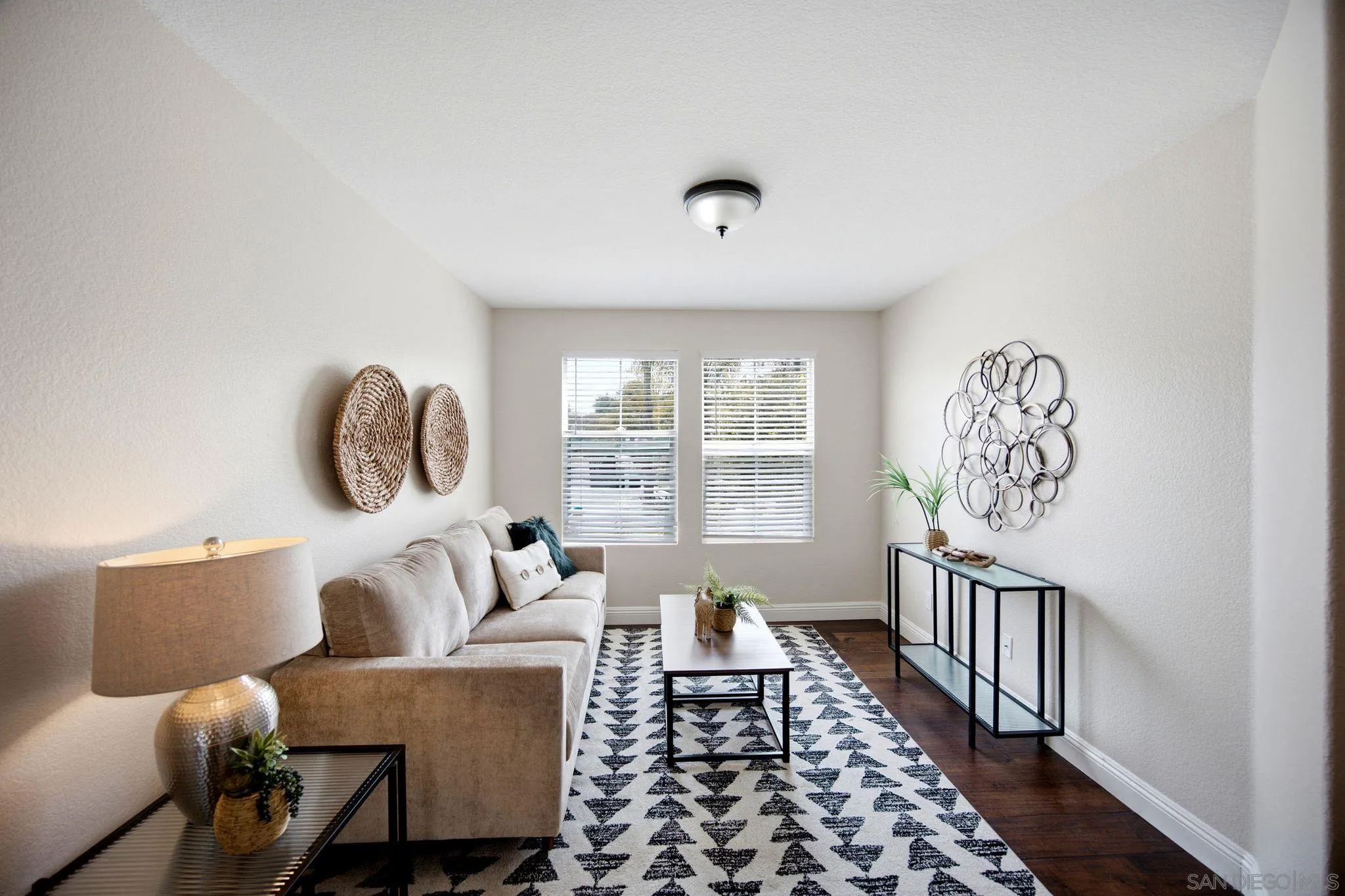 https://cdn.realtyfeed.com/cdn/127/260019955/6bd7bcb942f50a967277630ddb23a80a.webp