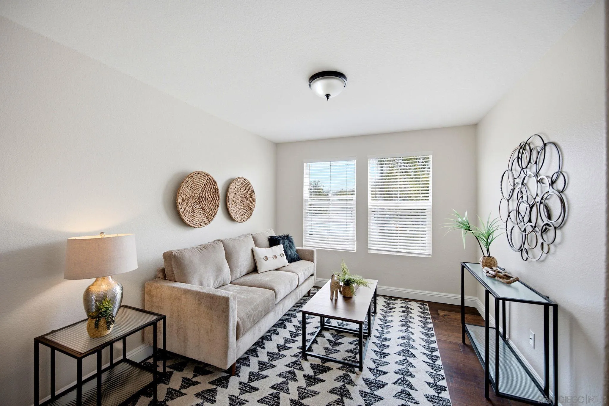 https://cdn.realtyfeed.com/cdn/127/260019955/a88a04453a25576657b60535b32ce801.webp