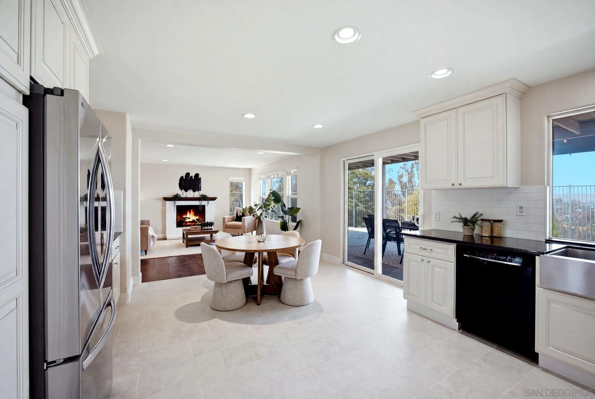 https://cdn.realtyfeed.com/cdn/127/260019955/eb1c1f990e2e96515e3cb71ae6d872a7.webp