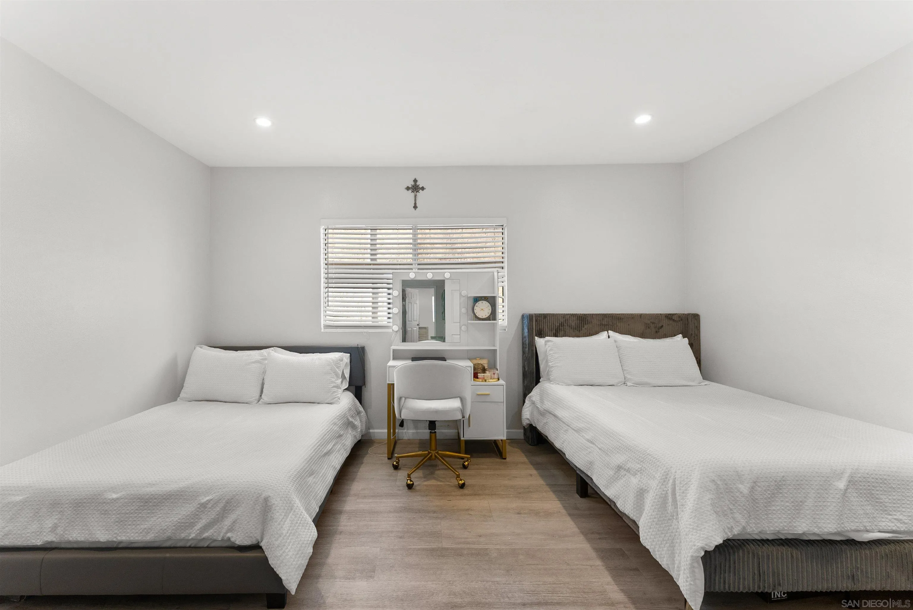 https://cdn.realtyfeed.com/cdn/127/260019957/343b52301ecaa459de59dcbfb04d898b.webp