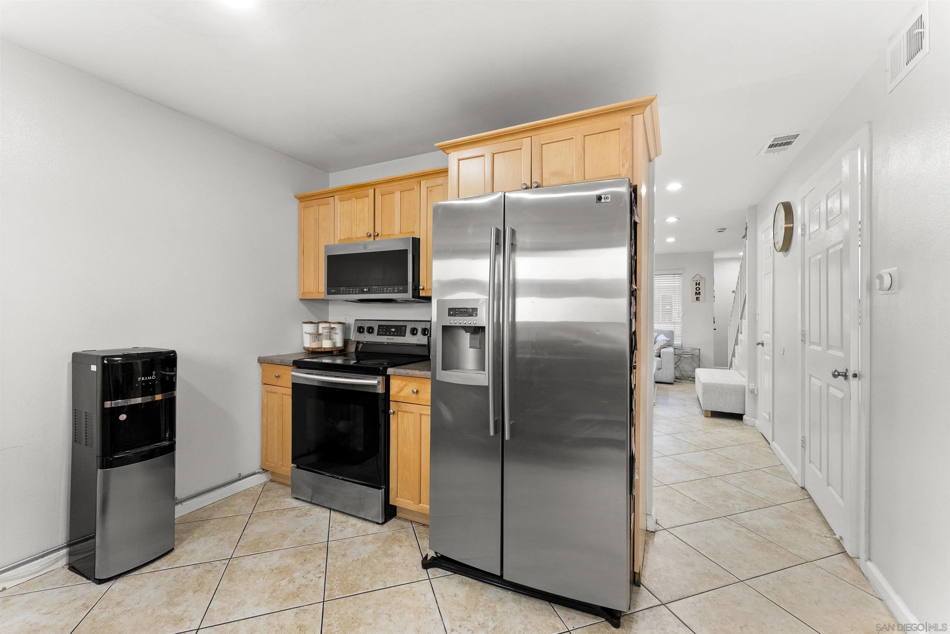 https://cdn.realtyfeed.com/cdn/127/260019957/d61d780c12938663f6b00f64d6380a27.webp