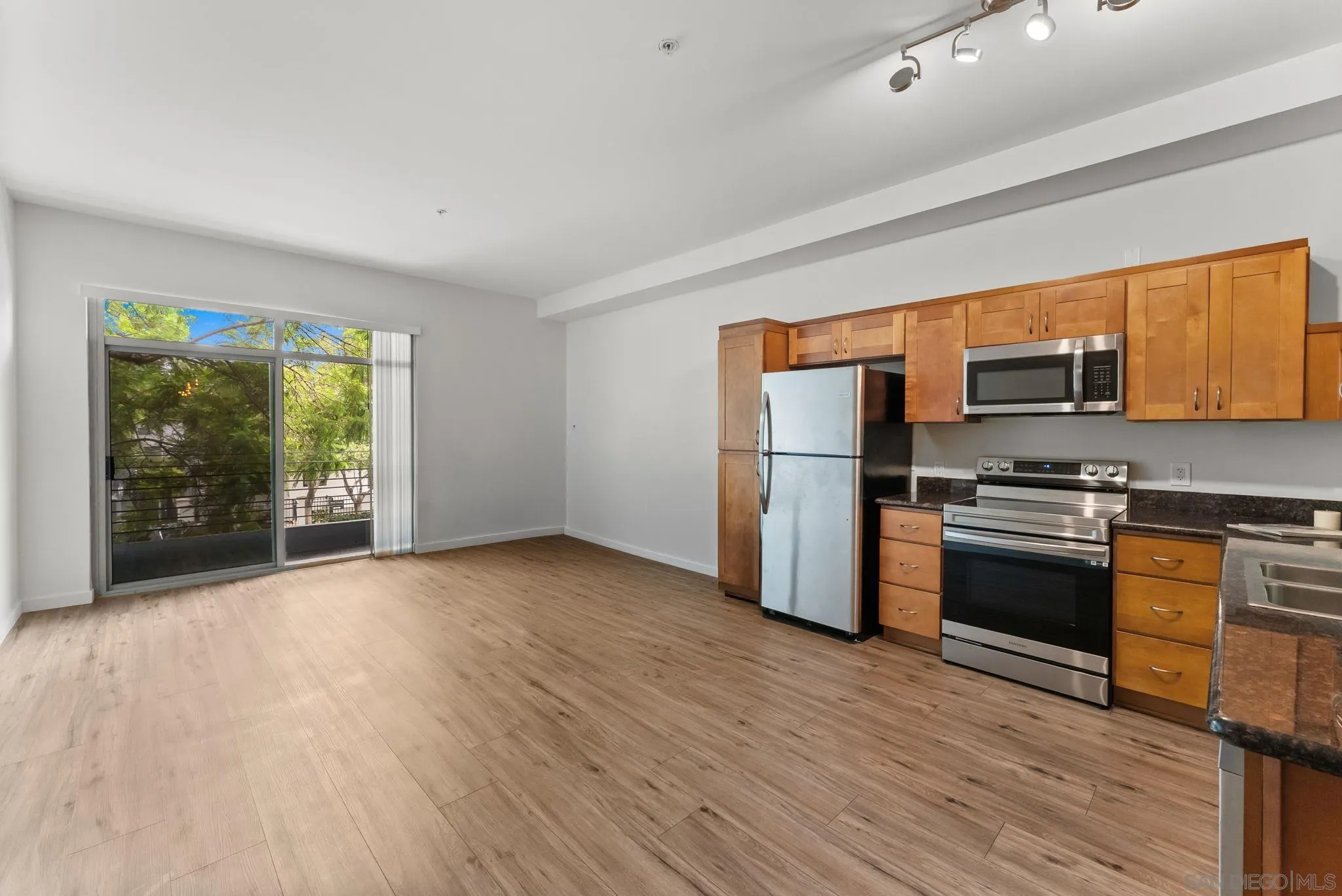 Photo #9: 260019959 Listing: Photo #9