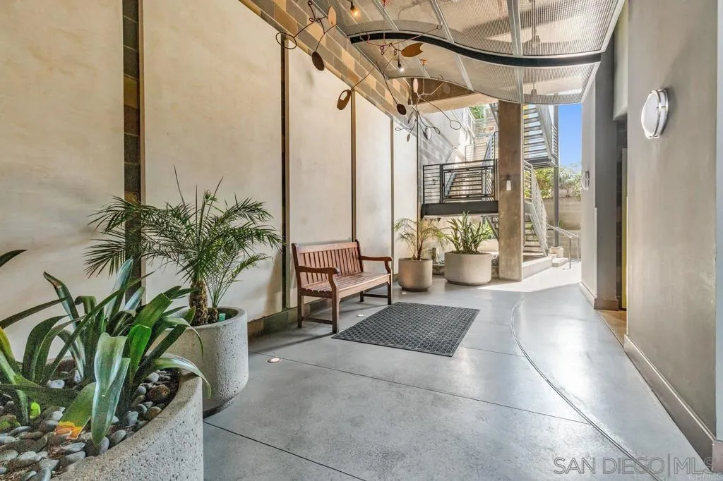Photo #11: 260019963 Listing: Photo #11