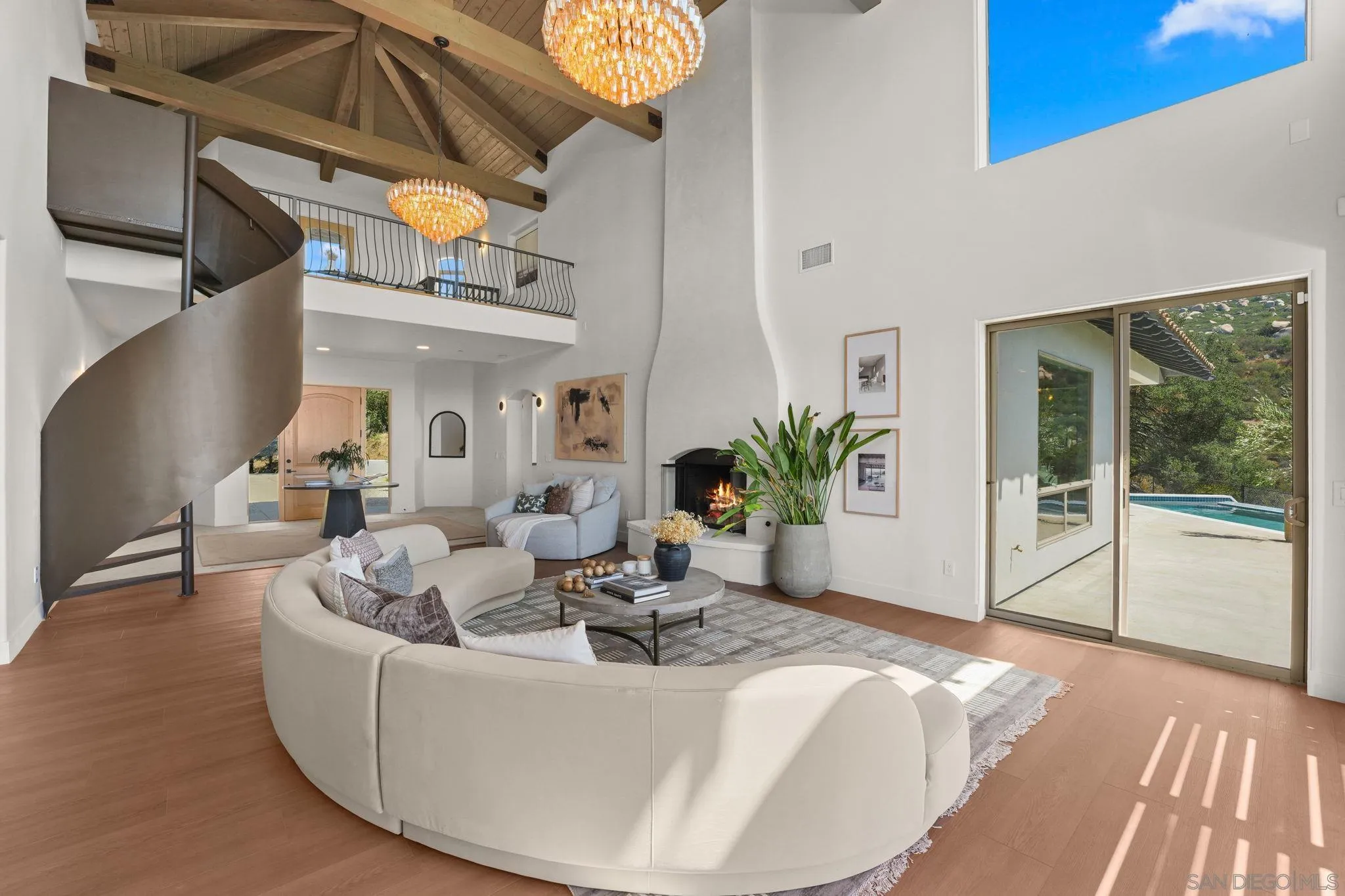 https://cdn.realtyfeed.com/cdn/127/260019966/009decfbb5c1d9b02eb9644b16668a97.webp