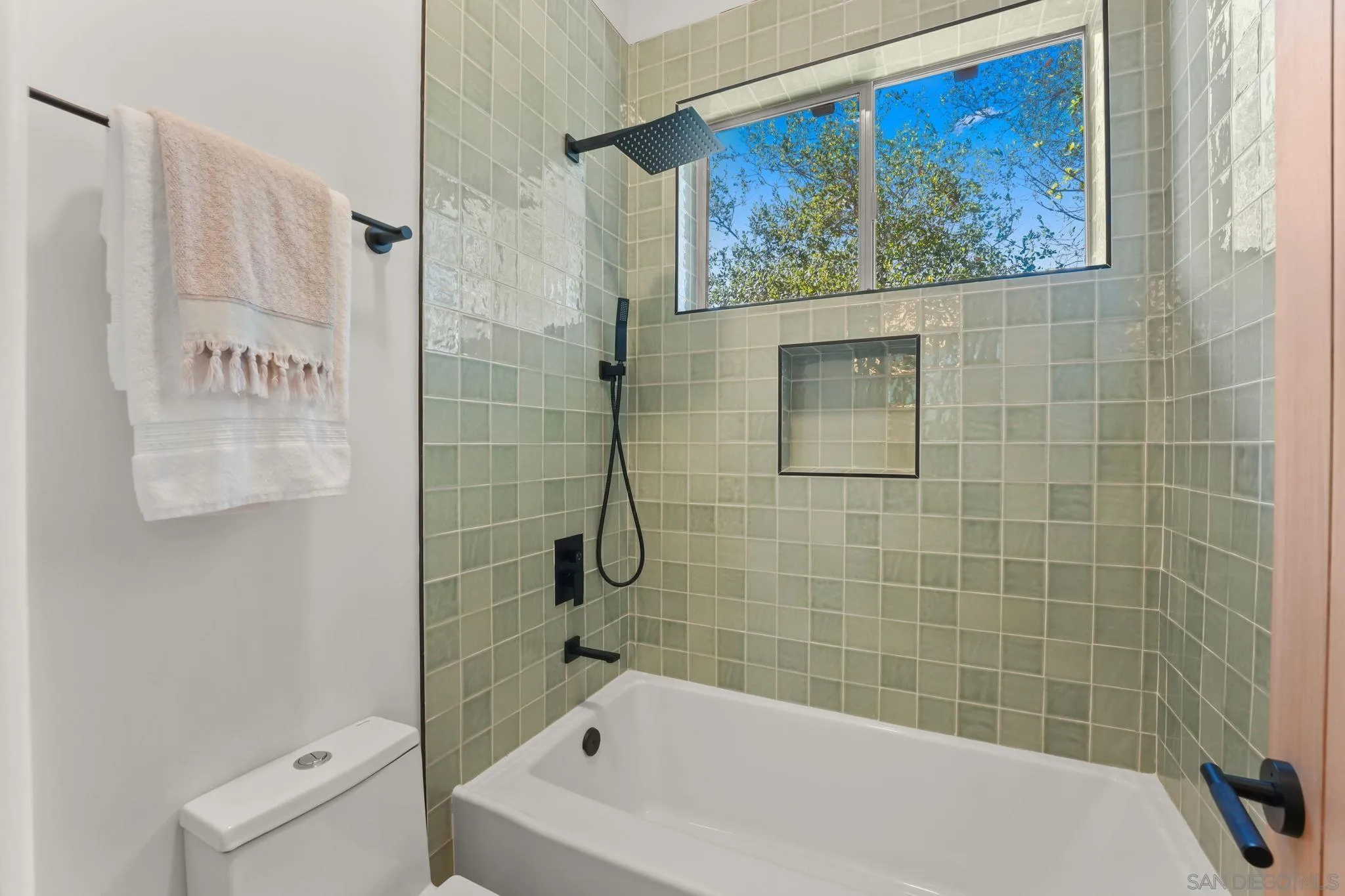https://cdn.realtyfeed.com/cdn/127/260019966/2bfc3b70ad8e09f093201b642de2bb12.webp