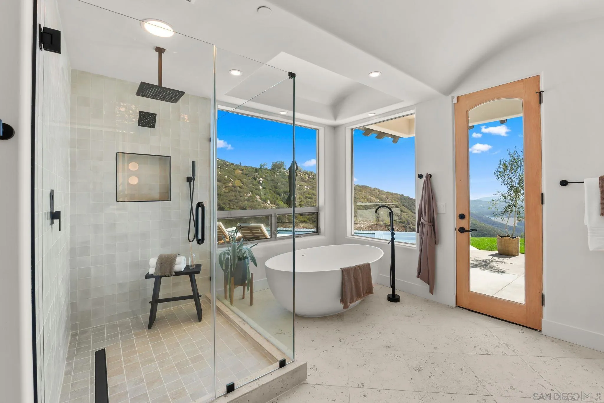 https://cdn.realtyfeed.com/cdn/127/260019966/a67b6a122d403c35a9fe205ed315972a.webp