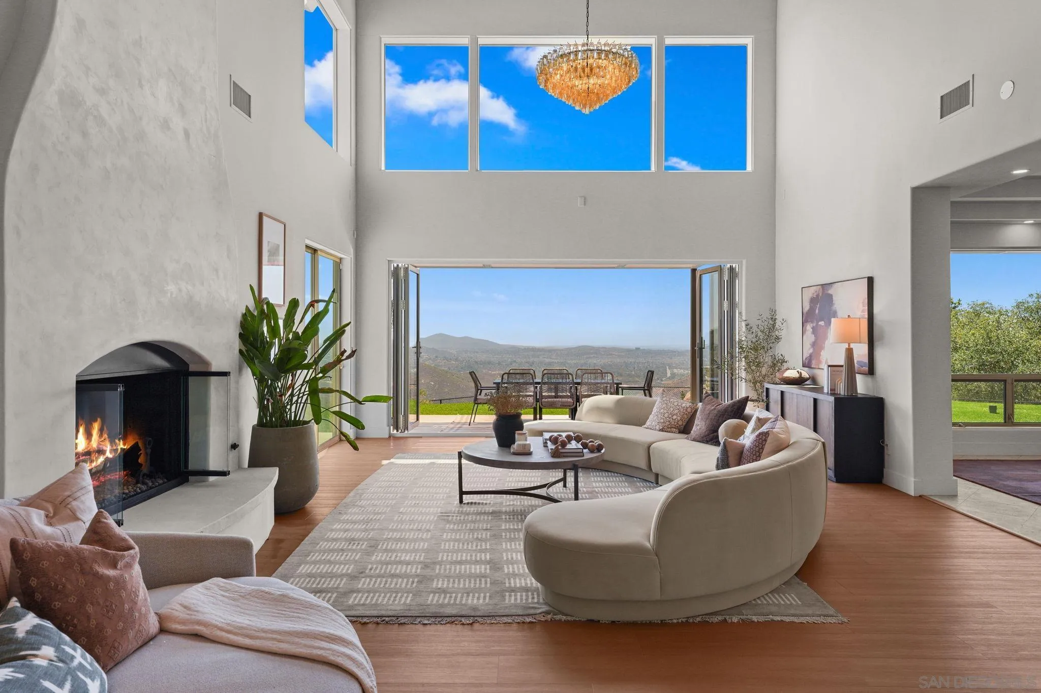 https://cdn.realtyfeed.com/cdn/127/260019966/aa5dbefe88e864c2724b2a8dbd649a20.webp