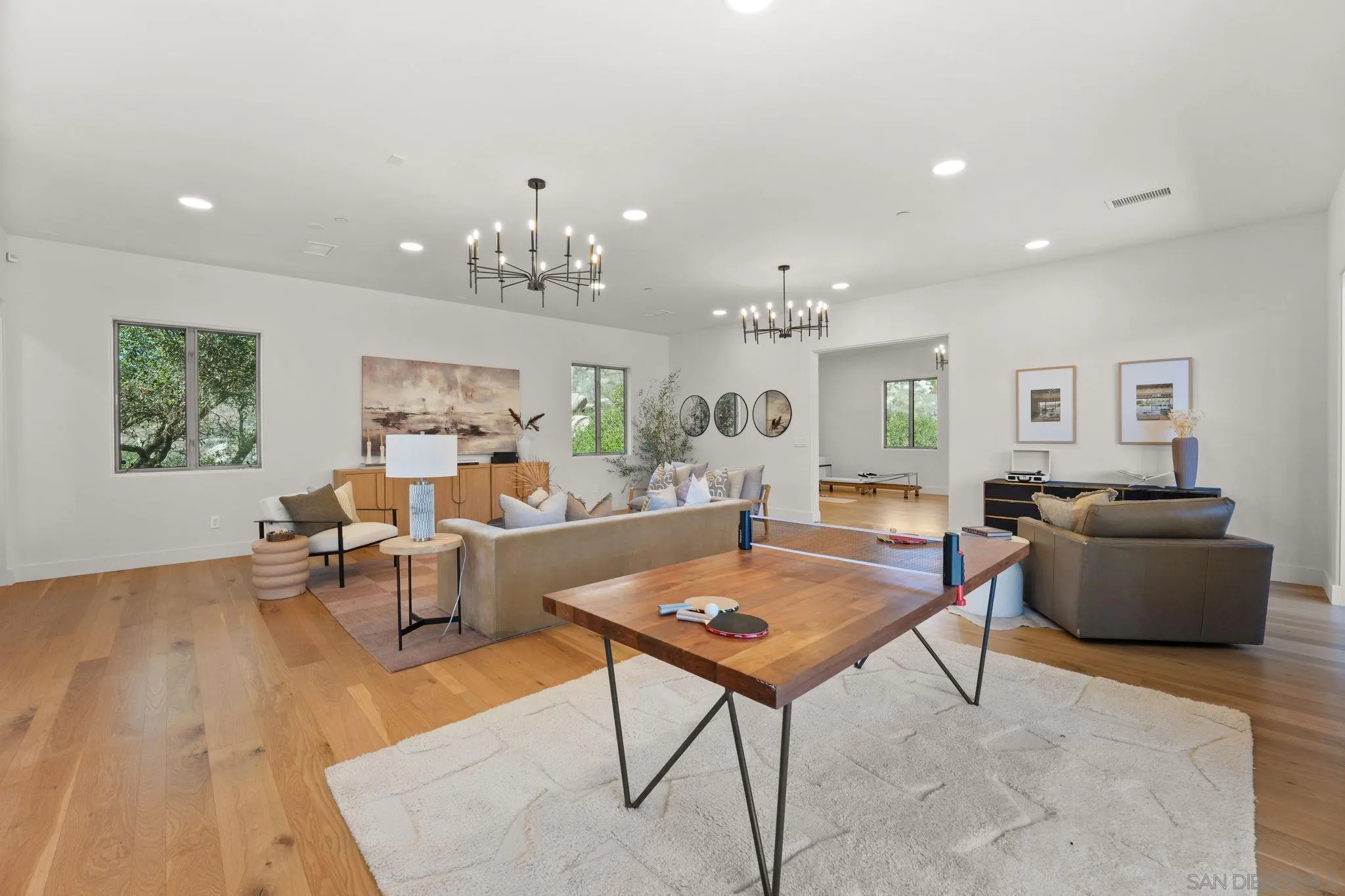 https://cdn.realtyfeed.com/cdn/127/260019966/d8c059237ce262f8f24ecdde5857e113.webp