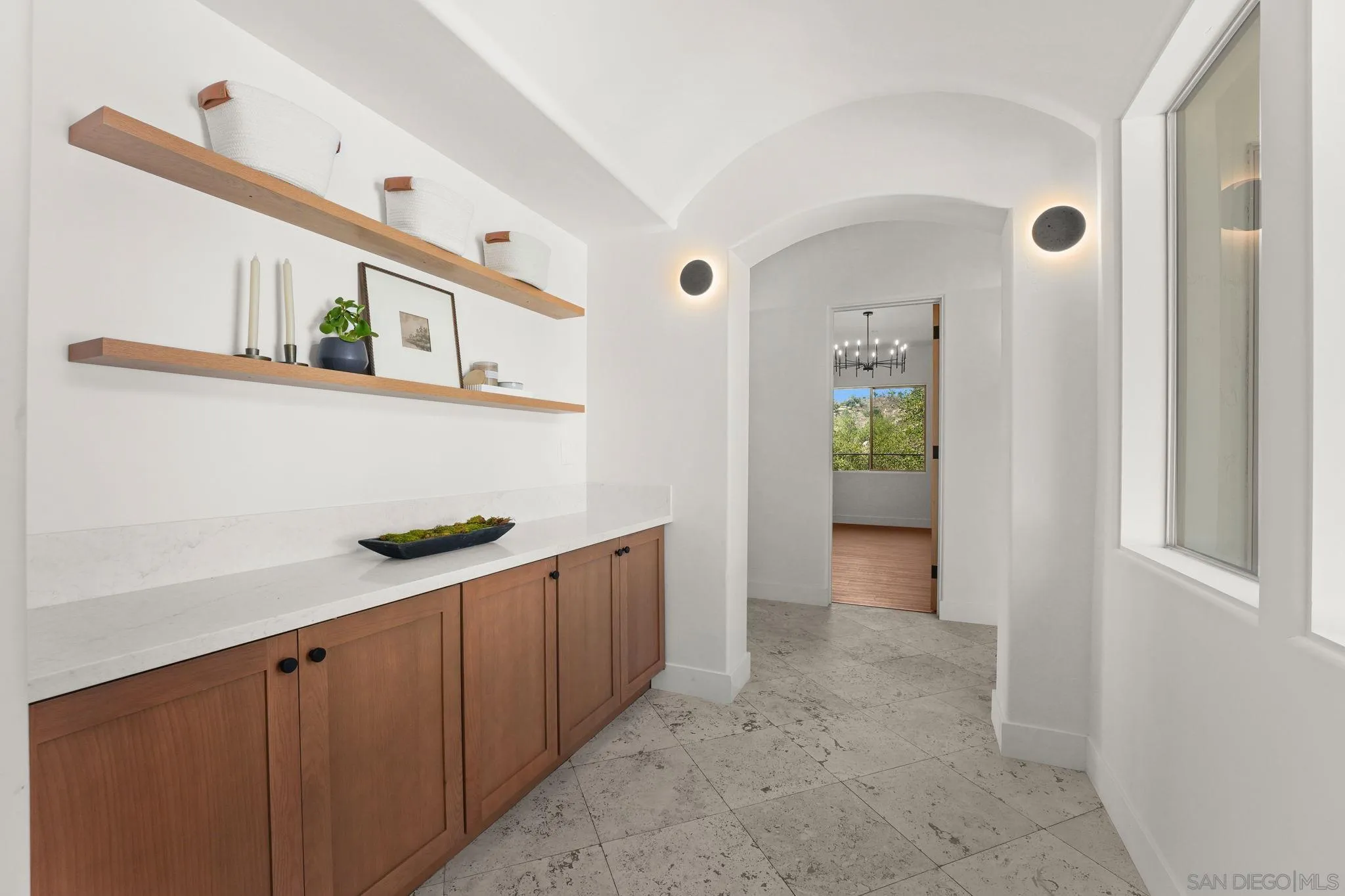 https://cdn.realtyfeed.com/cdn/127/260019966/ee9d13457f8527db7638dffd4a22e091.webp