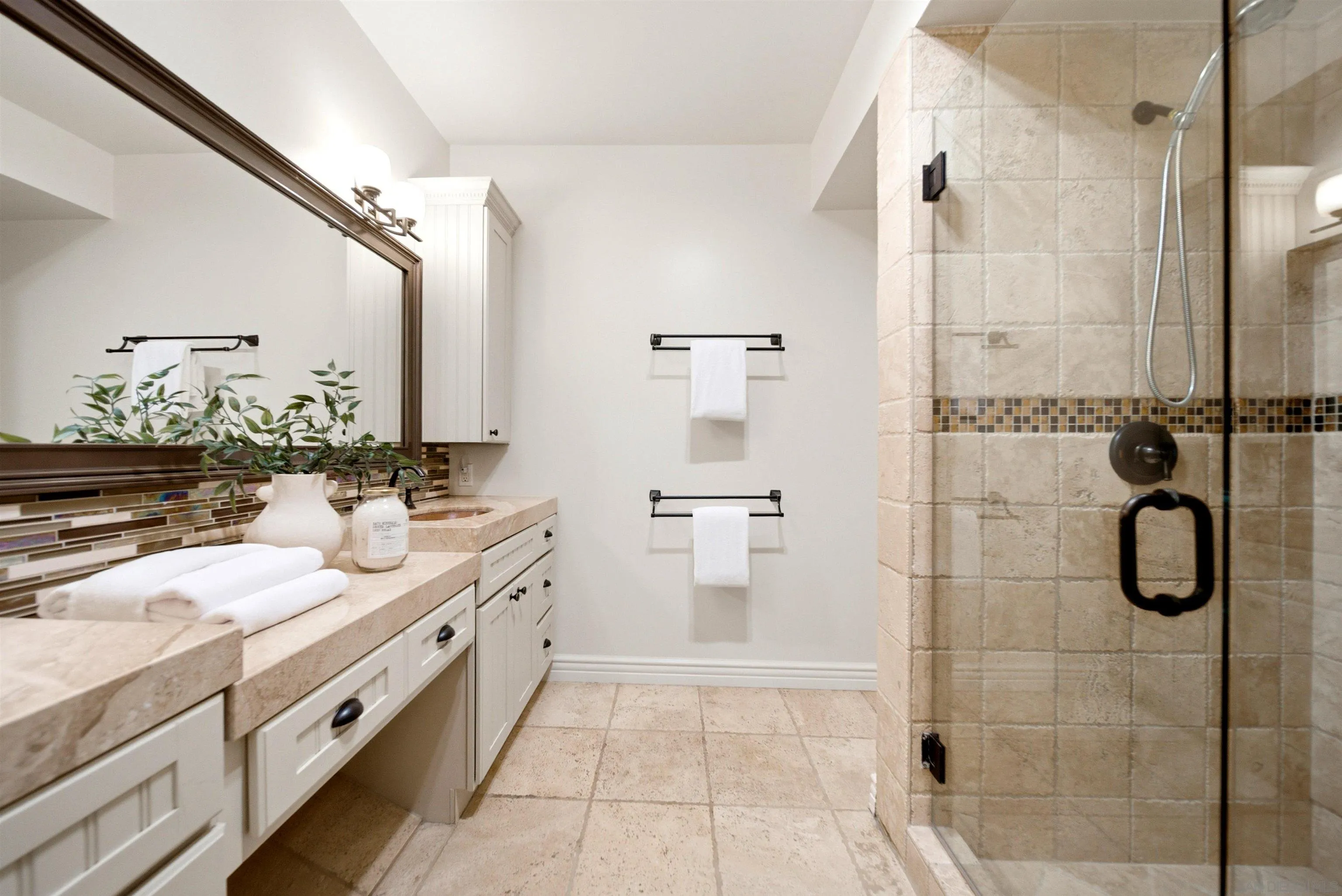 https://cdn.realtyfeed.com/cdn/127/260019967/0243f019aa3a0153c2dfd5ee766c5979.webp