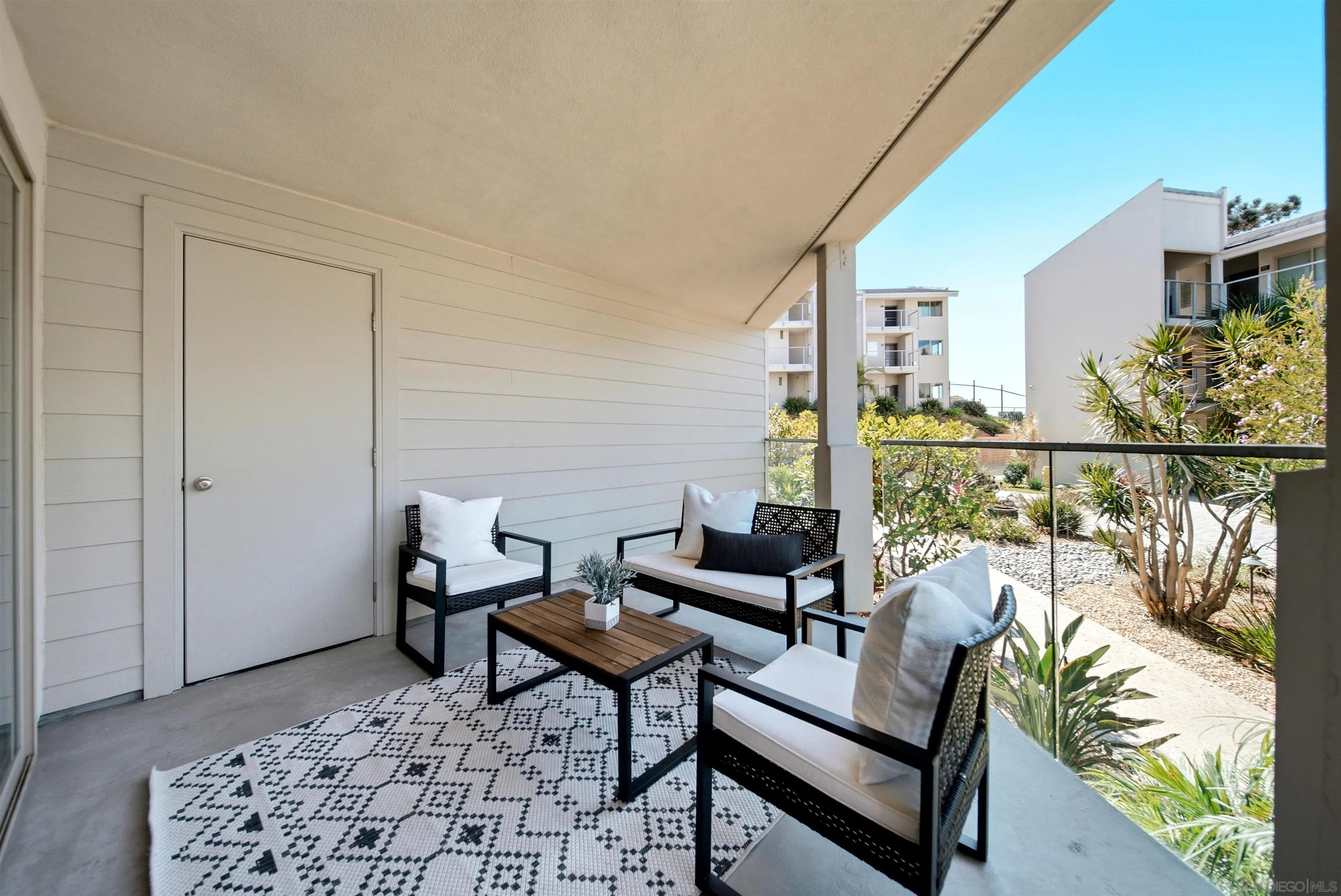 https://cdn.realtyfeed.com/cdn/127/260019967/8bfd191aec37287d492a78962d8c62dd.webp