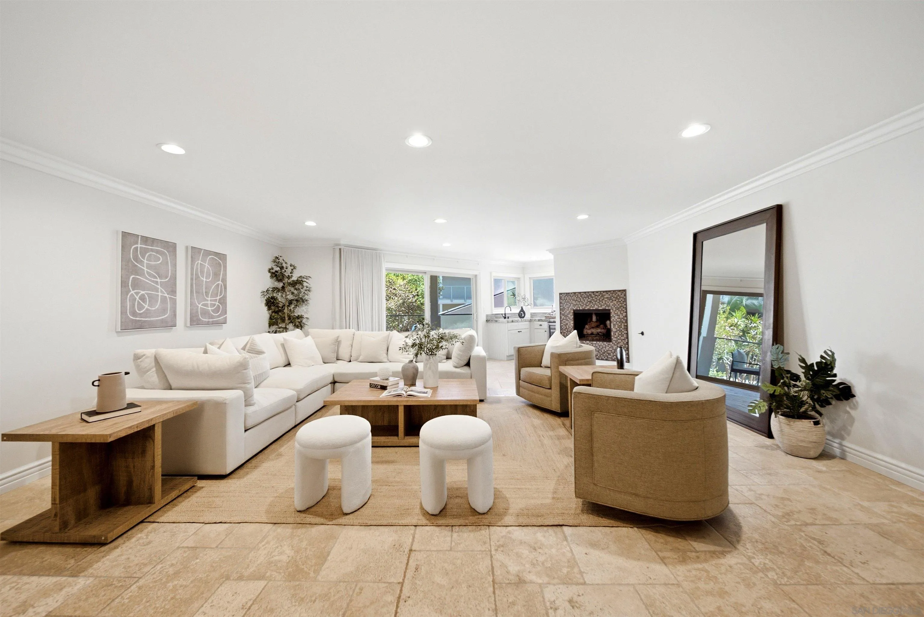 https://cdn.realtyfeed.com/cdn/127/260019967/91d0bf18475da075848f42bebd35938d.webp