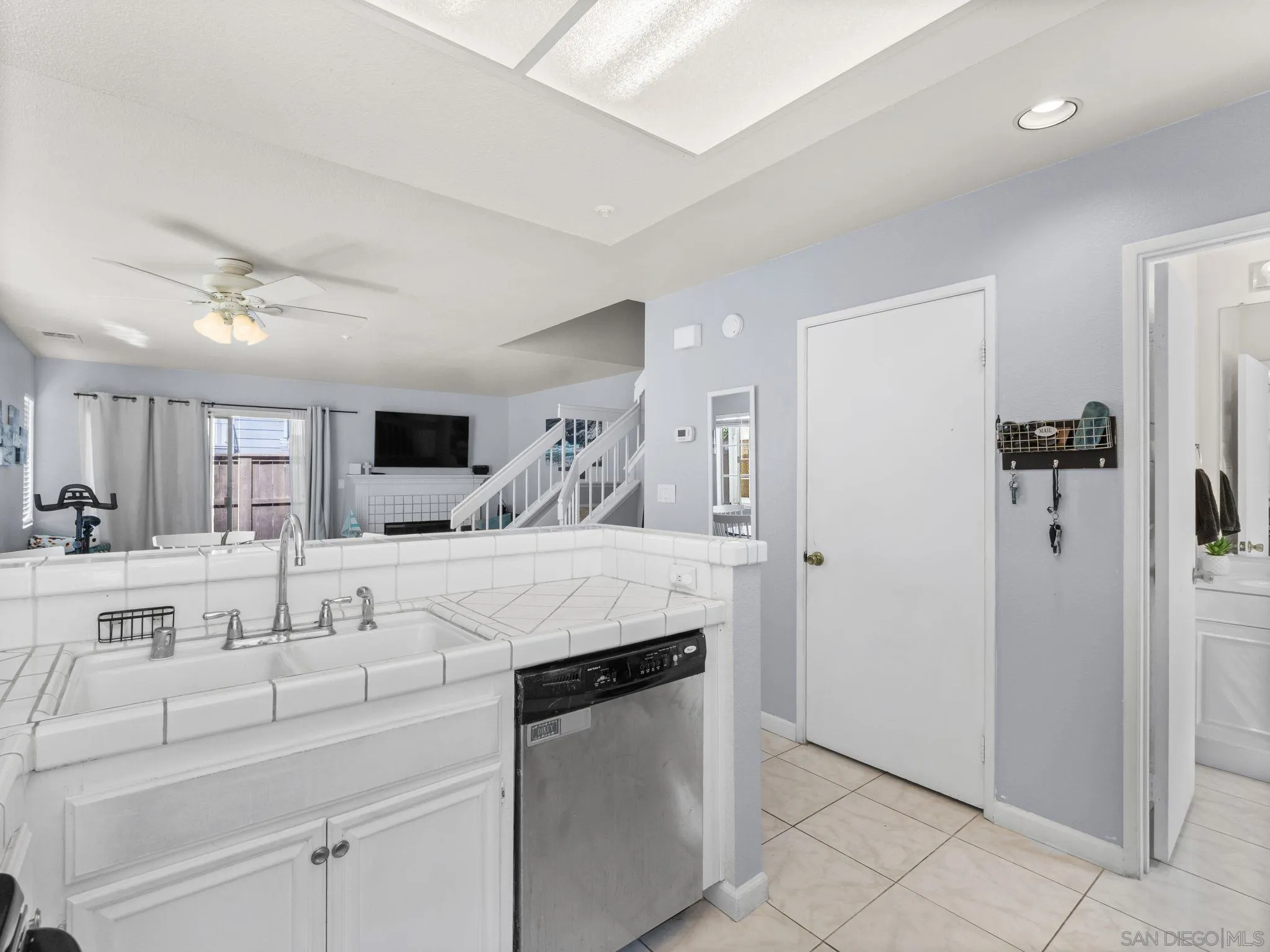 https://cdn.realtyfeed.com/cdn/127/260019972/60e38605c1ad824b3090d3d1fb56ac81.webp