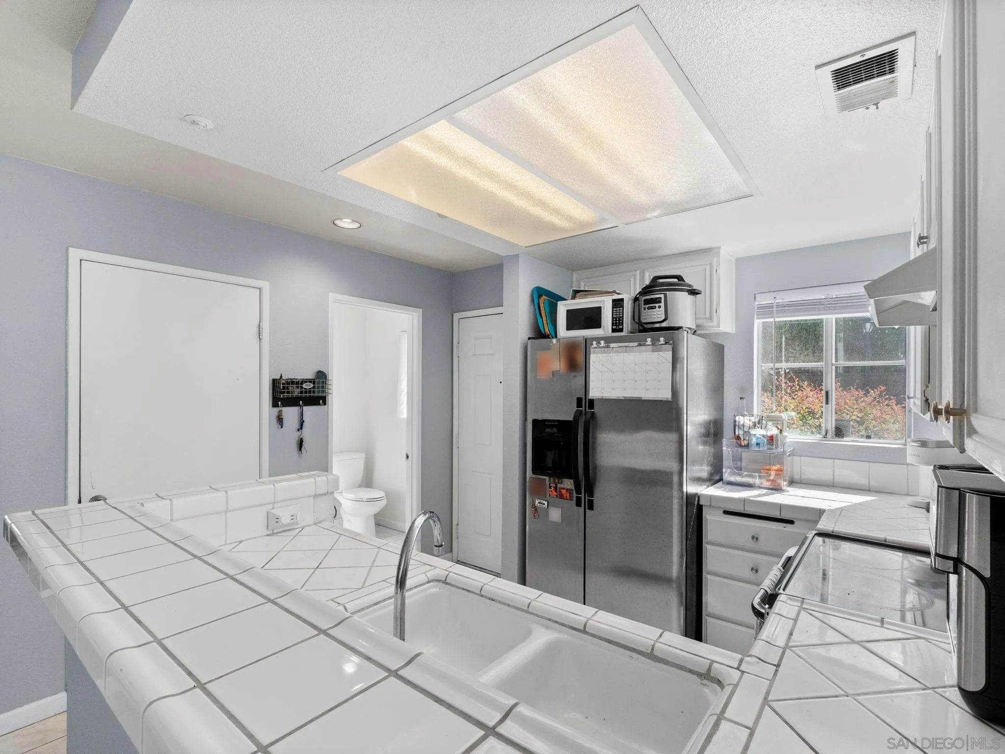 https://cdn.realtyfeed.com/cdn/127/260019972/69ddb64fc4703da523f94f6782f99a6b.webp