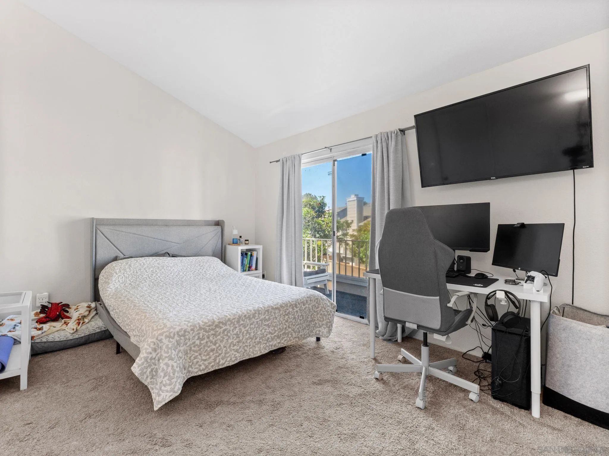https://cdn.realtyfeed.com/cdn/127/260019972/b4e0f5560c05afc1a55677c2c546c3d5.webp