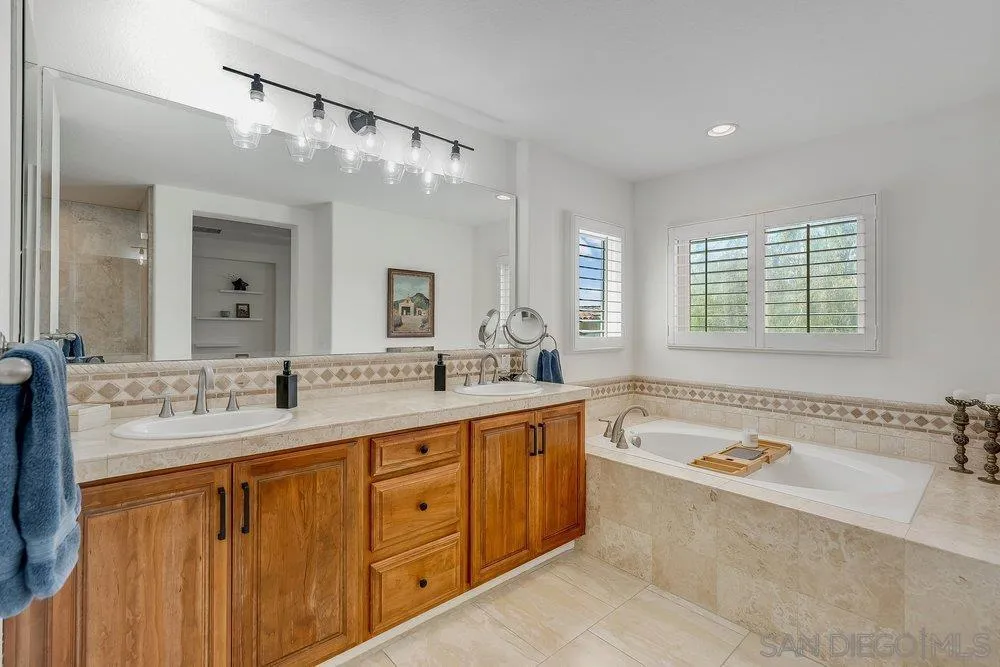 Photo #51: 260019973 Listing: Photo #51
