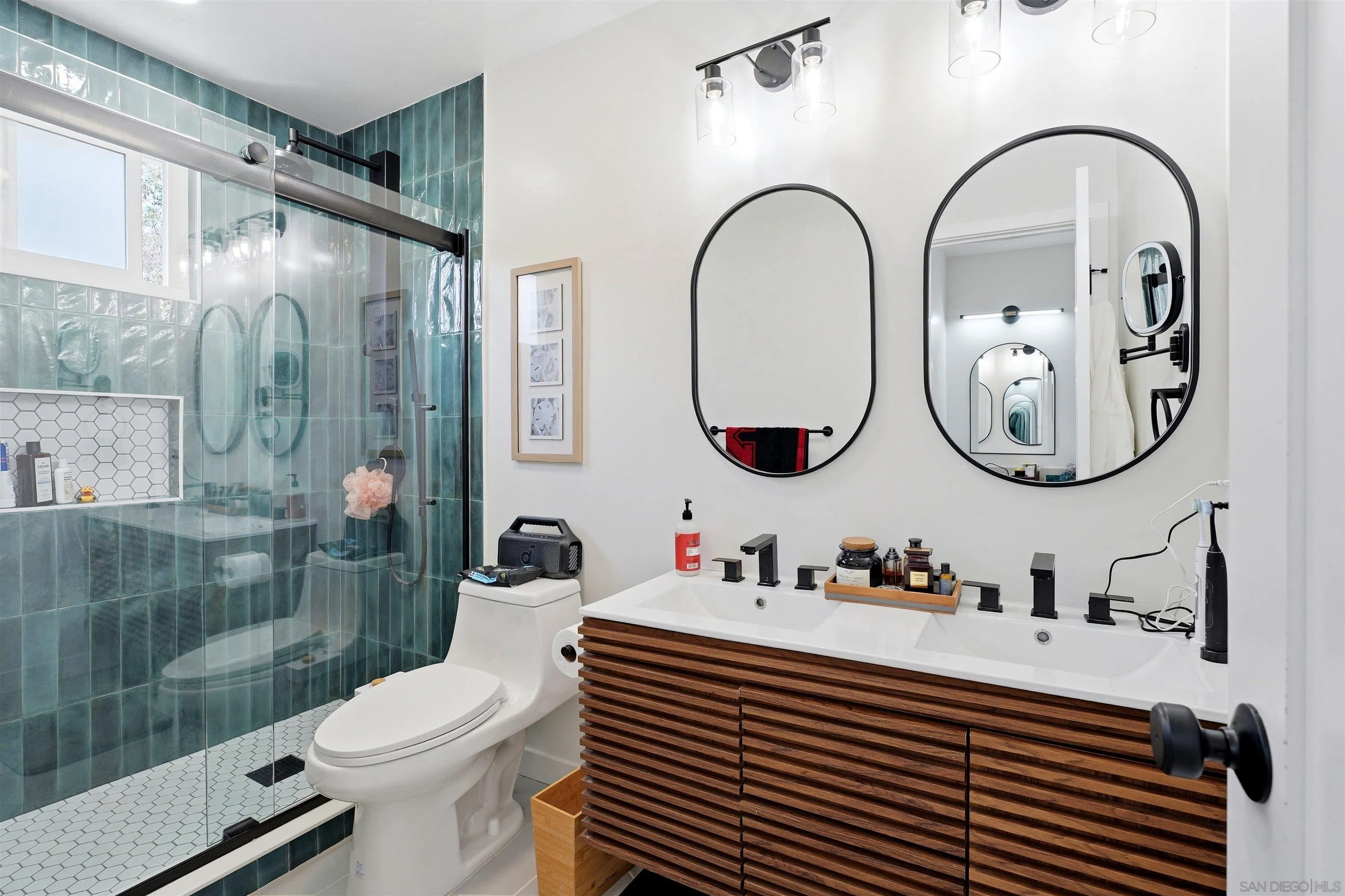 https://cdn.realtyfeed.com/cdn/127/260019976/05a3a836b3d8756130d9d284982af091.webp