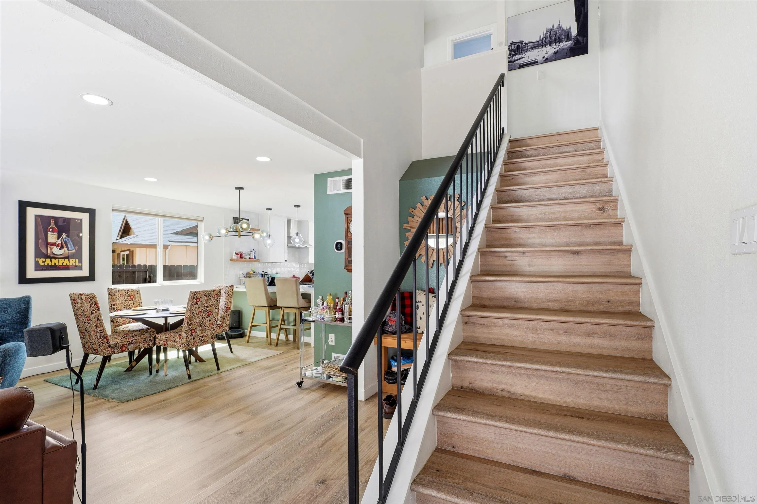 https://cdn.realtyfeed.com/cdn/127/260019976/8fb678d46a934617e09921a557d261f5.webp