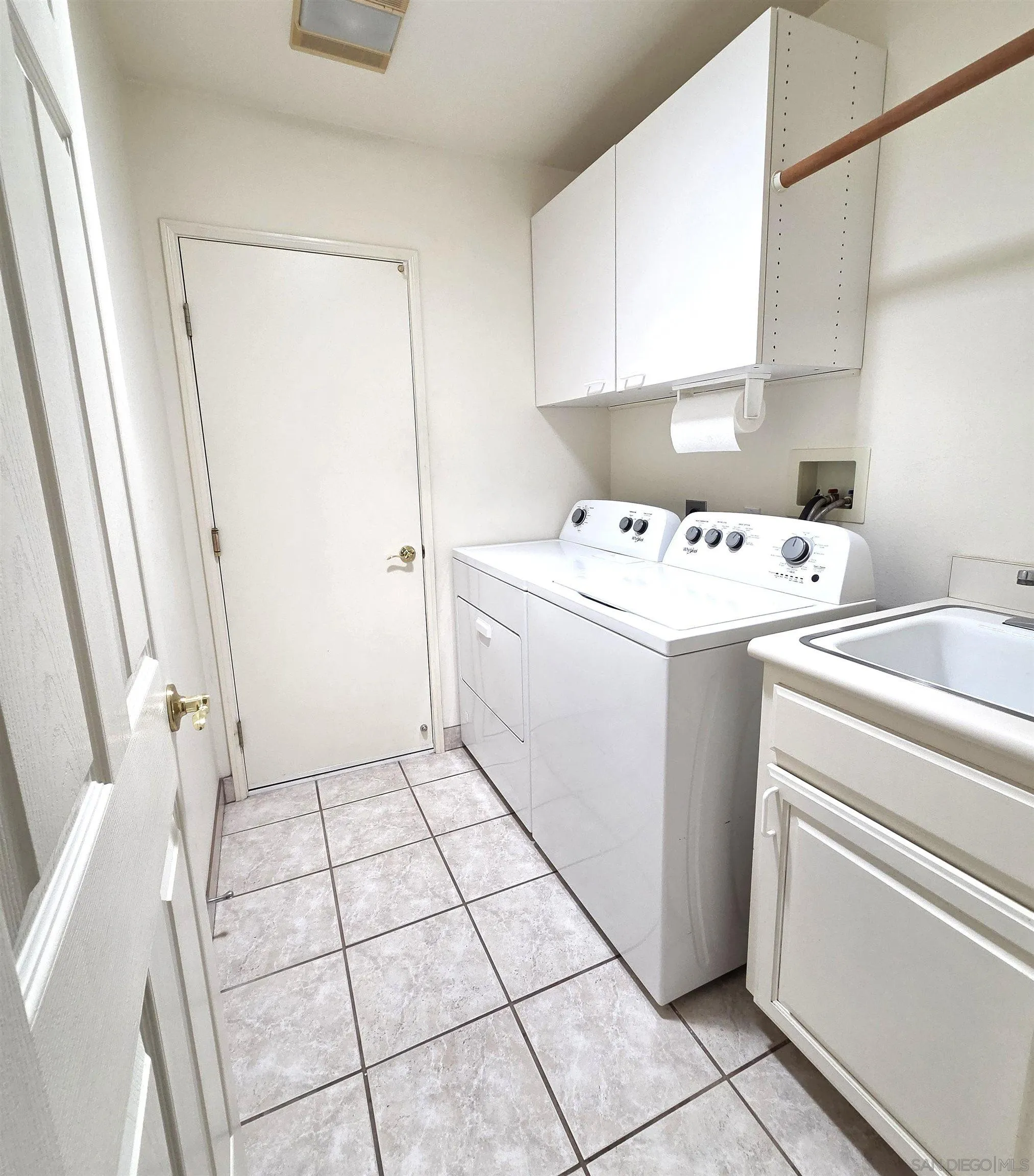 https://cdn.realtyfeed.com/cdn/127/260019977/089a520fa92441c27eedaf186ede8294.webp