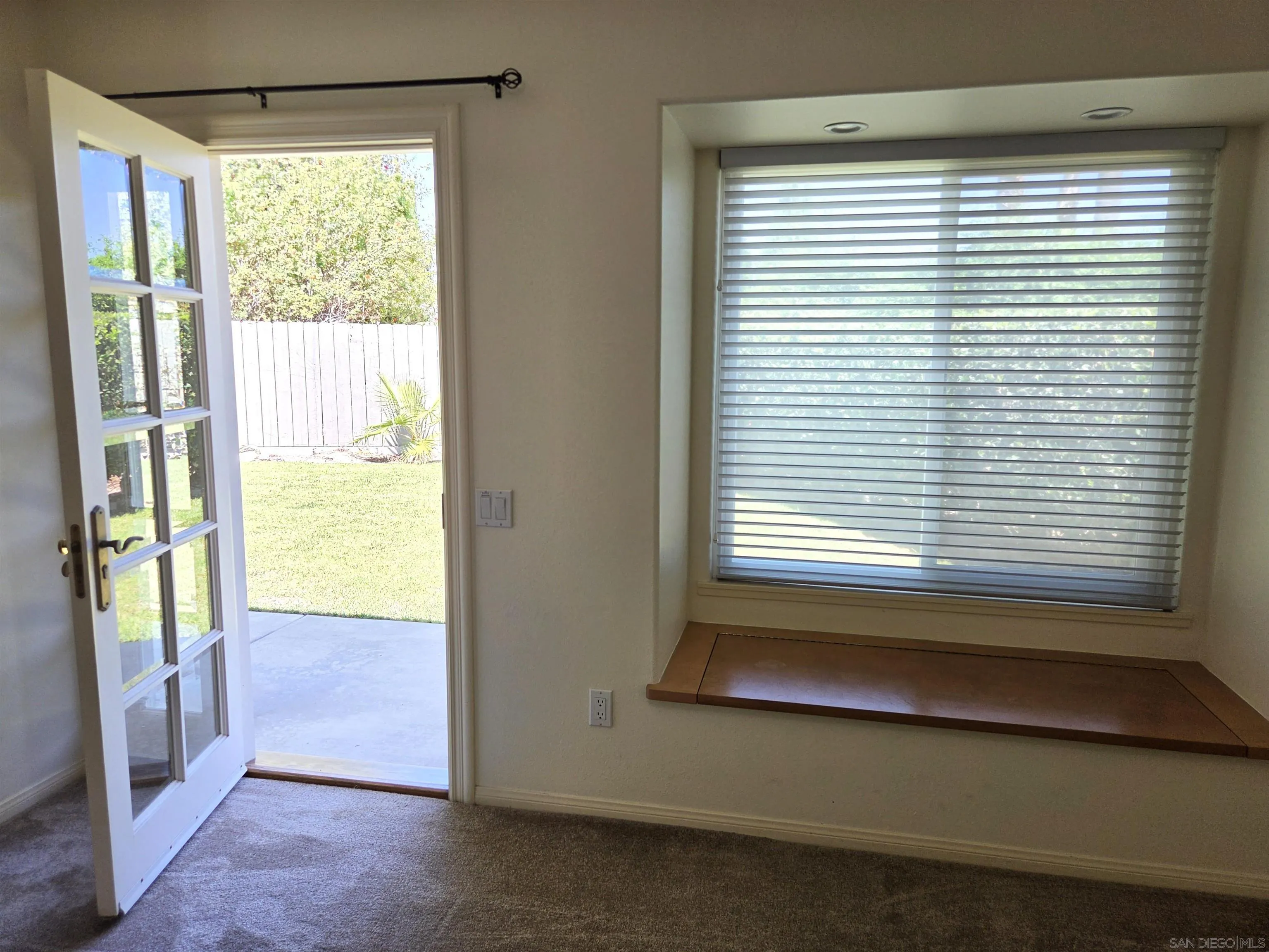 https://cdn.realtyfeed.com/cdn/127/260019977/55c3a971fbb6f68a6d57d3e5306f59cf.webp