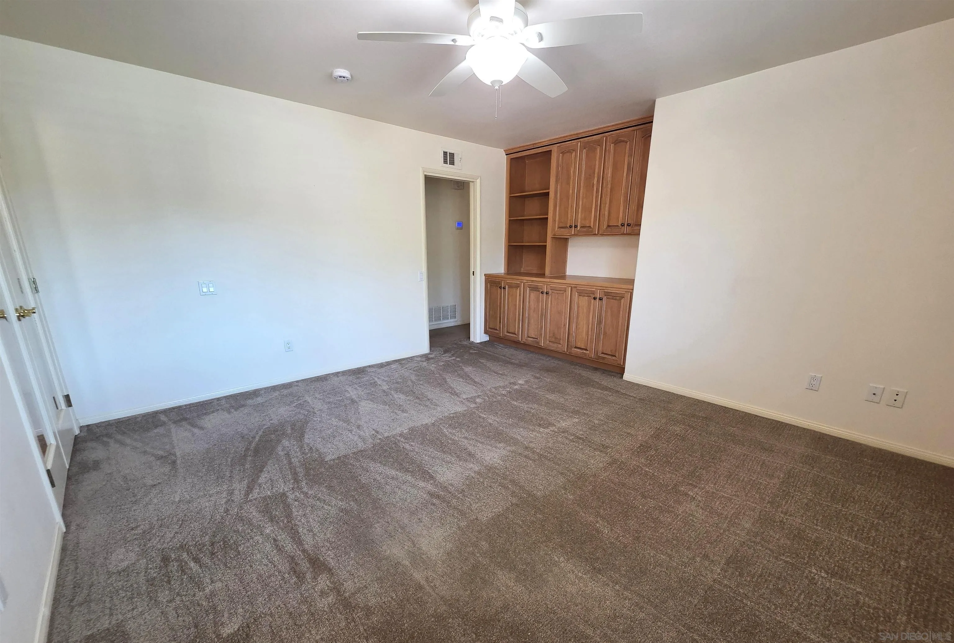 https://cdn.realtyfeed.com/cdn/127/260019977/a200b31728a2aa91fe8a3bc75b3e5962.webp