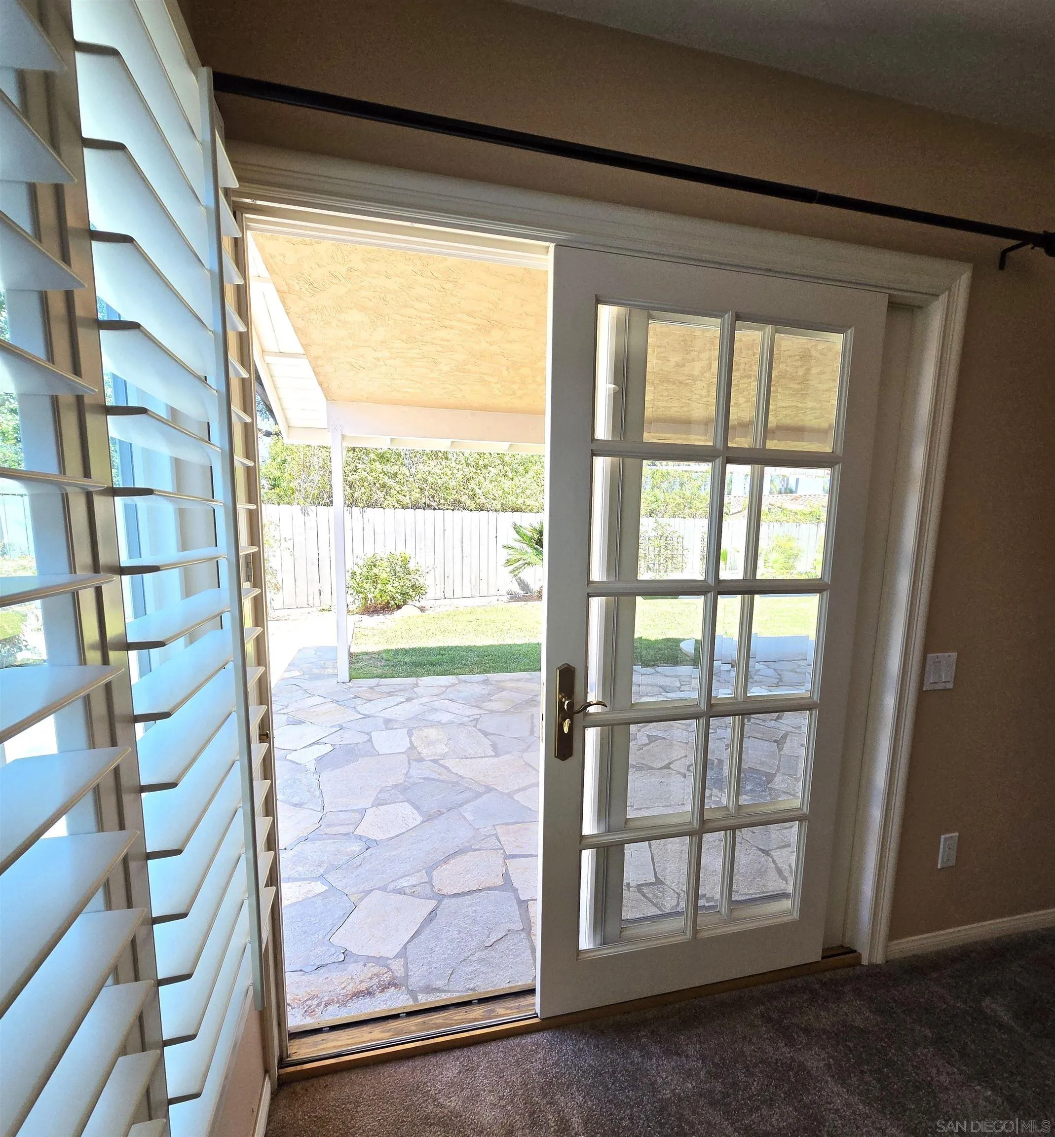 https://cdn.realtyfeed.com/cdn/127/260019977/b3d7361911ef3c104b4b841a82e3019b.webp