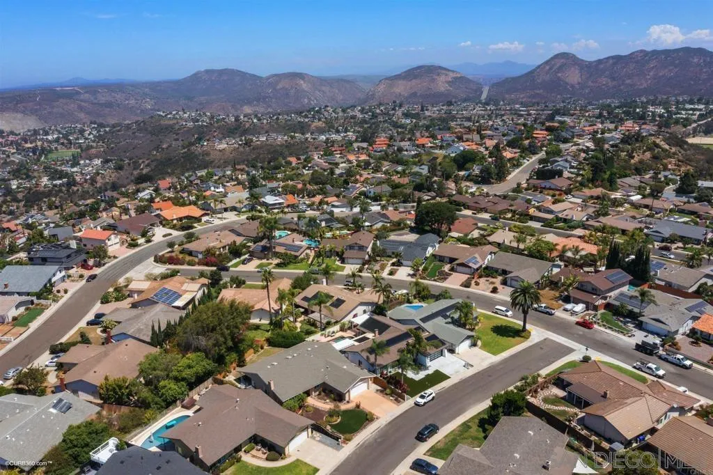 https://cdn.realtyfeed.com/cdn/127/260019977/da1da171c0ad41f9aabafdbeb6eee254.webp