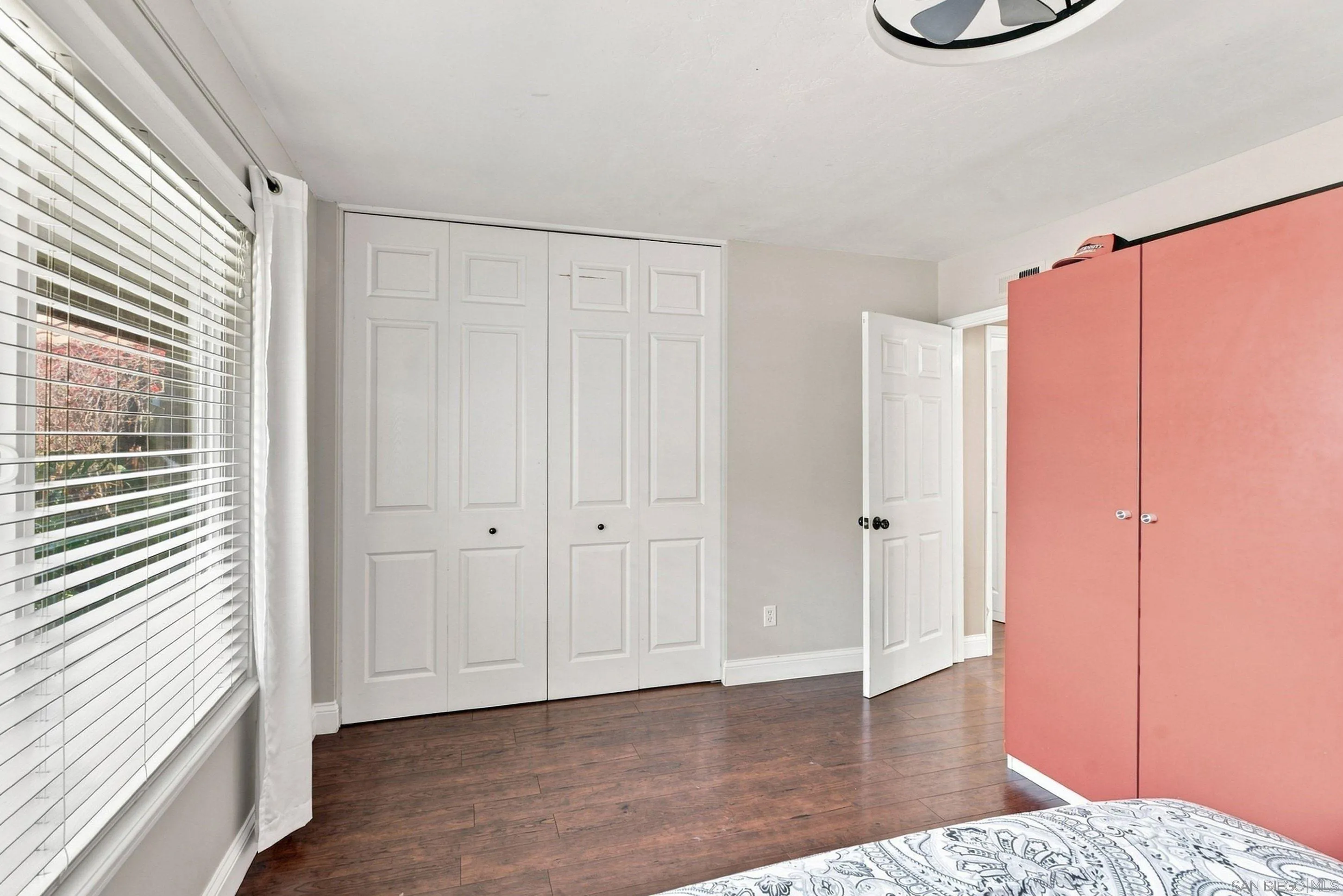 https://cdn.realtyfeed.com/cdn/127/260019978/131b5516c3c9a2032b26d649529b47c1.webp