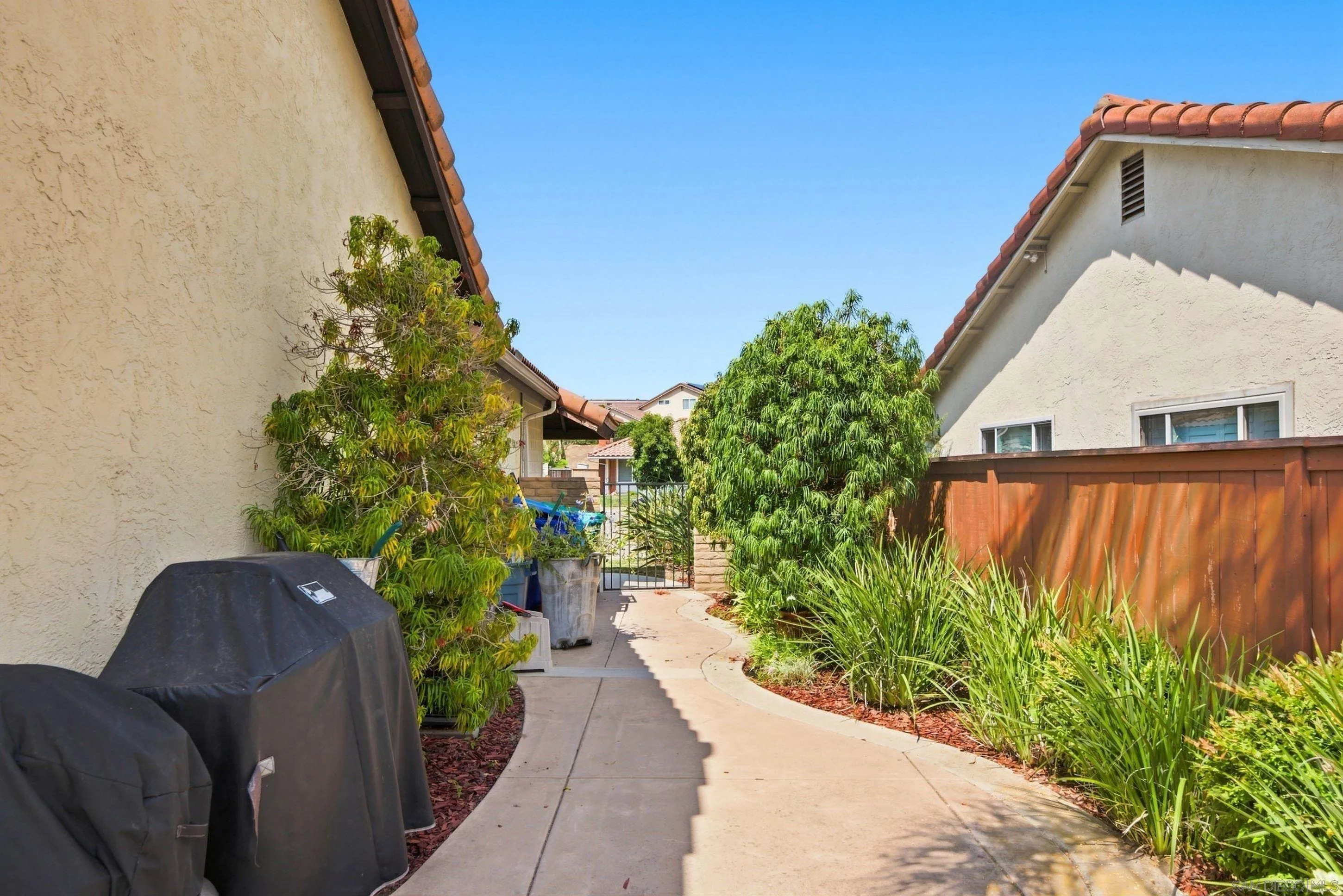 https://cdn.realtyfeed.com/cdn/127/260019978/17ec47987e73d56f19d9d0d98aab3db7.webp