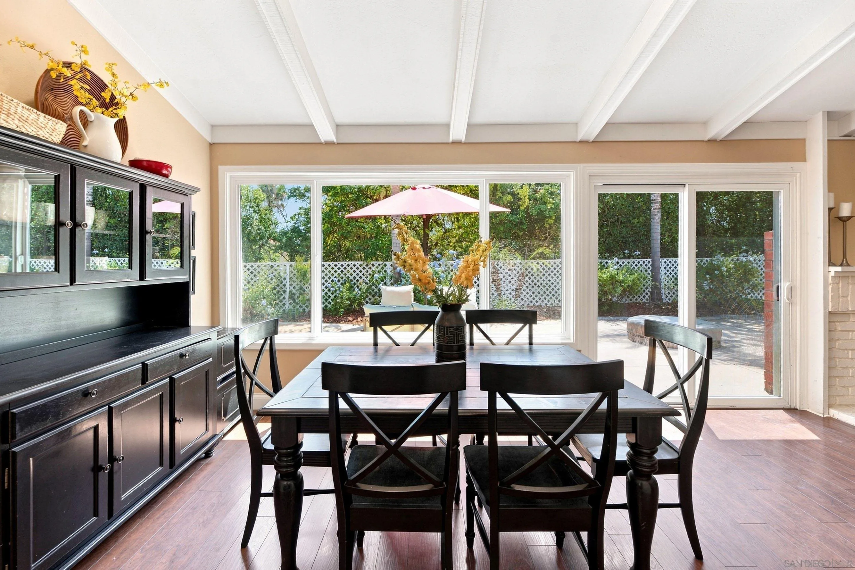 https://cdn.realtyfeed.com/cdn/127/260019978/893d40e0691387c07998e7e4a83e80a9.webp