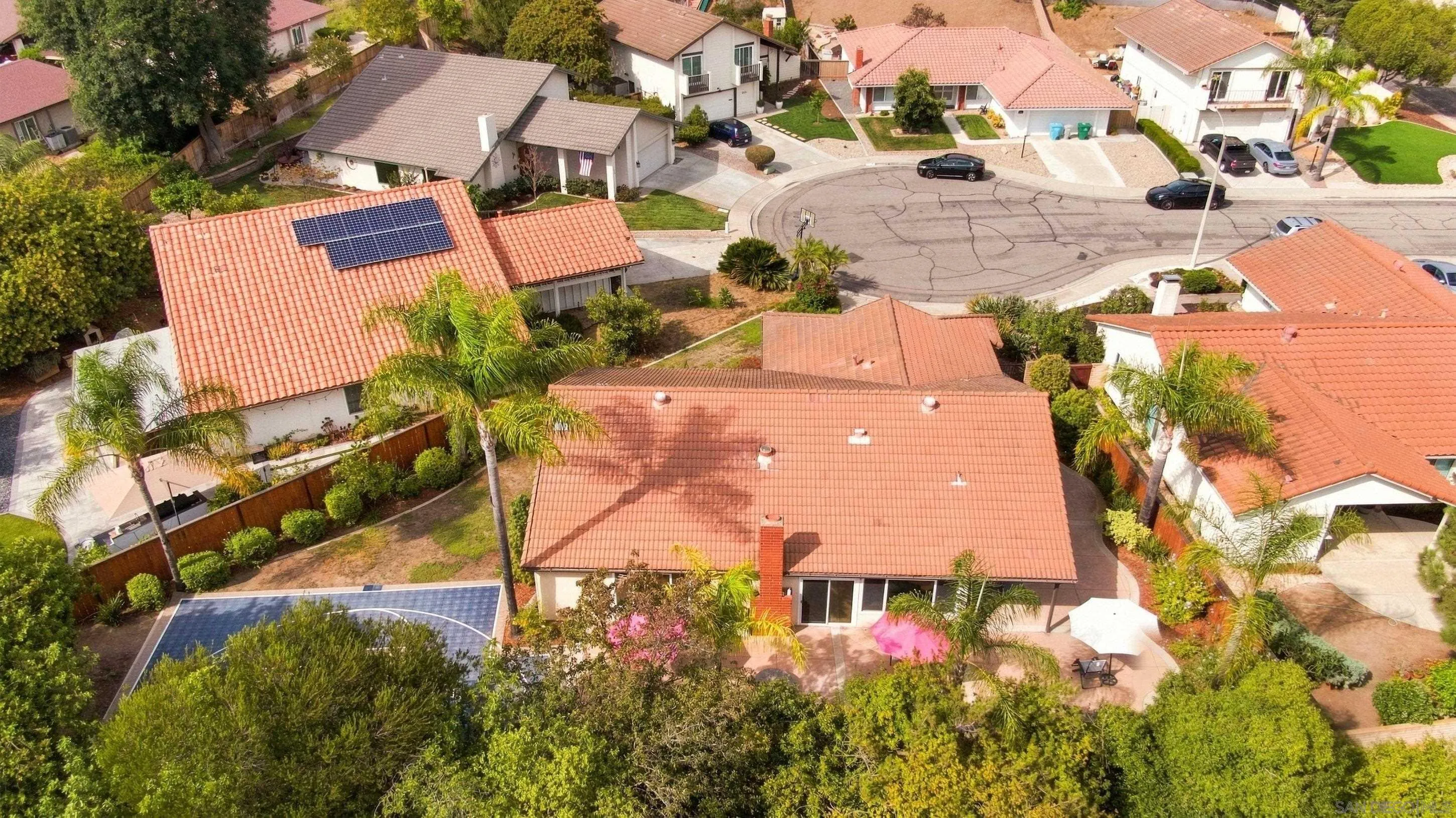 https://cdn.realtyfeed.com/cdn/127/260019978/92047a98704bc24eaddaf26fbcfad579.webp