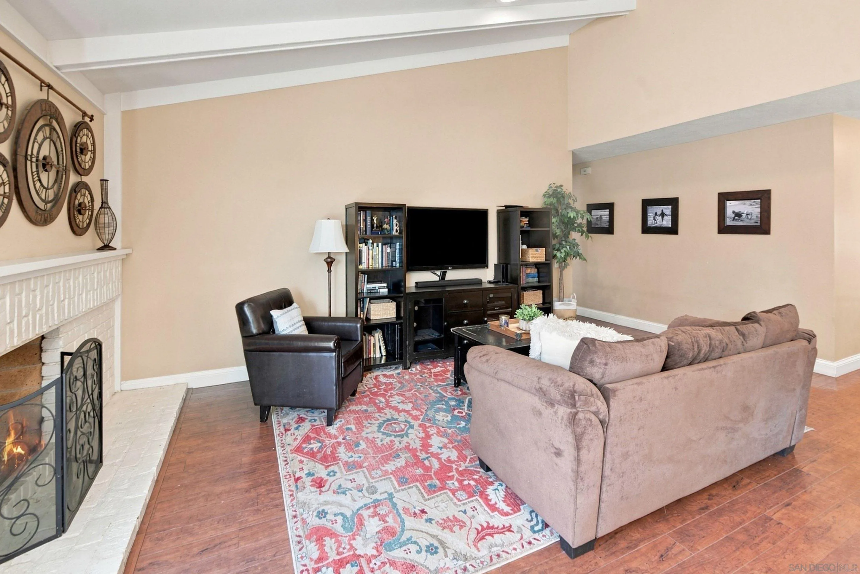 https://cdn.realtyfeed.com/cdn/127/260019978/c9b43c51bf3408b02eafc174e492fa6e.webp