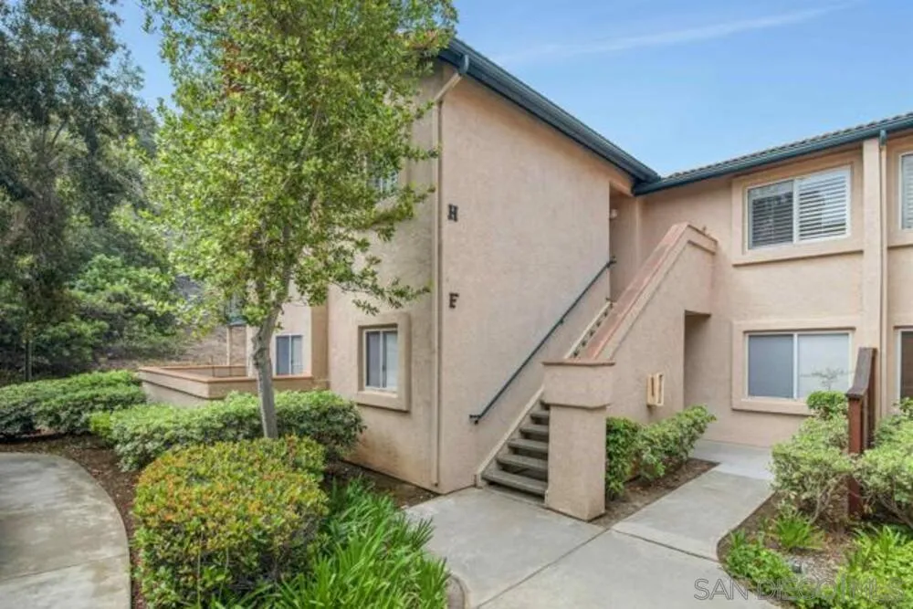 11215 Avenida De Los Lobos Unit F, San Diego, CA 92127 - Main photo, San Diego, CA