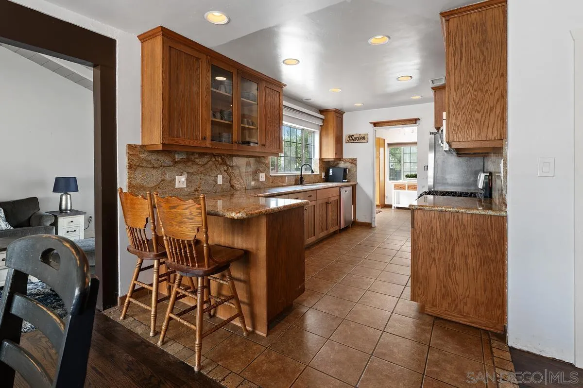 https://cdn.realtyfeed.com/cdn/127/260019985/41cc21d32ad0ad273572ae7a2b3f55ca.webp