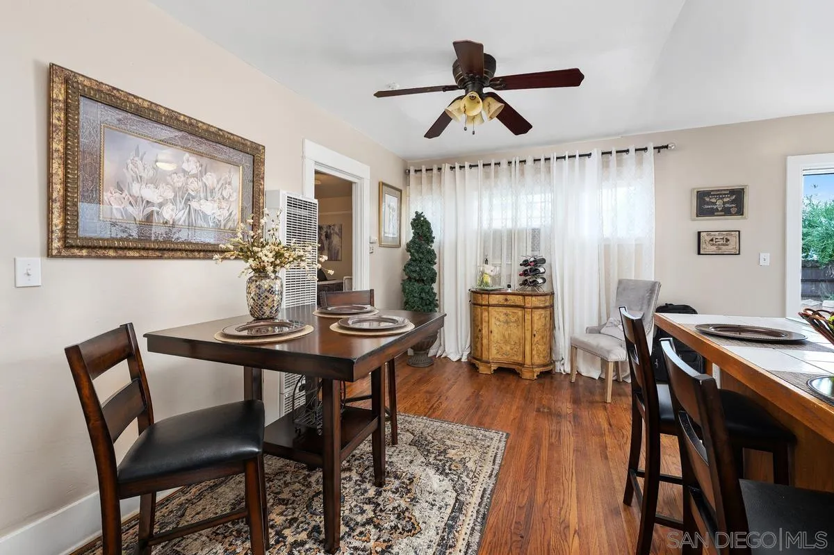 https://cdn.realtyfeed.com/cdn/127/260019985/4aebca1c069064bb4251e7b49863898b.webp