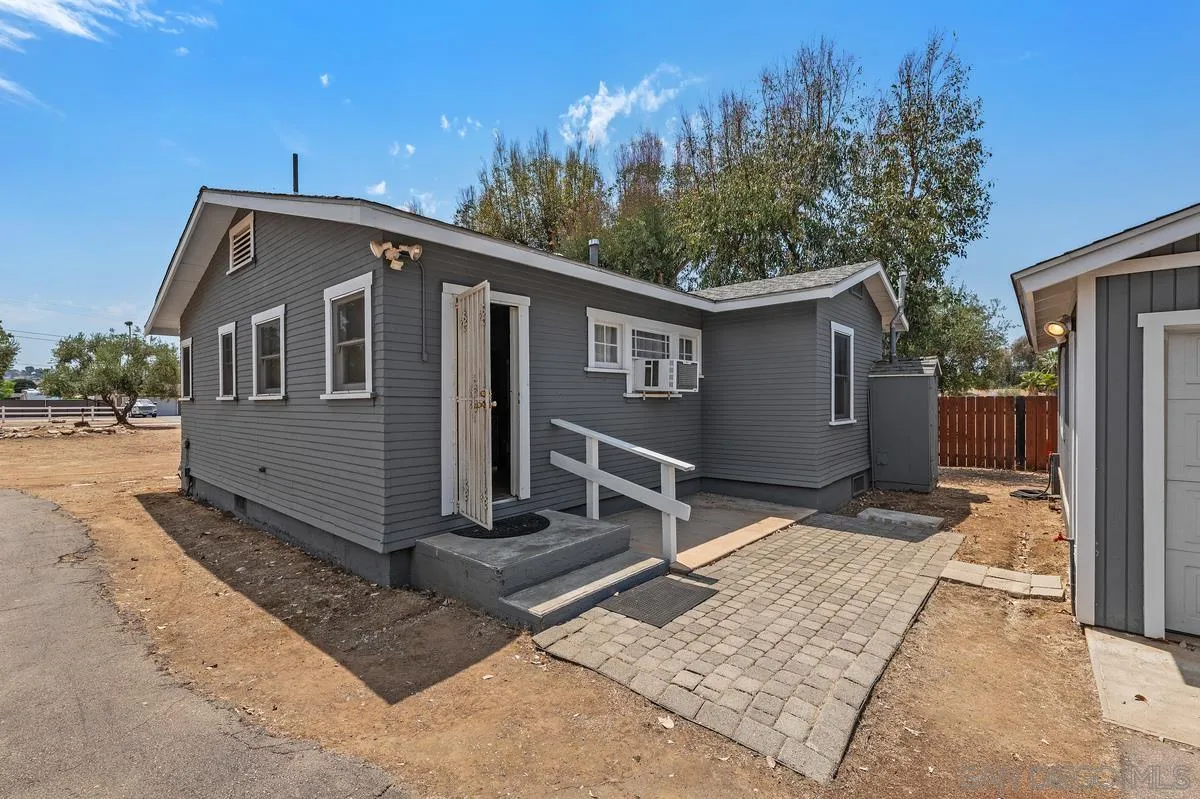 https://cdn.realtyfeed.com/cdn/127/260019985/63b3c3de75b7f9eb5ed1cb98f920a5de.webp