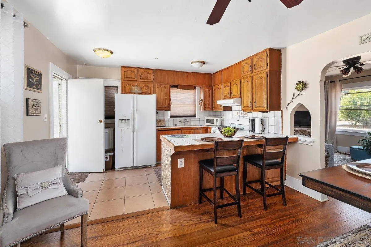 https://cdn.realtyfeed.com/cdn/127/260019985/6c3a6bd89b2302b56c68ca290757ef4e.webp