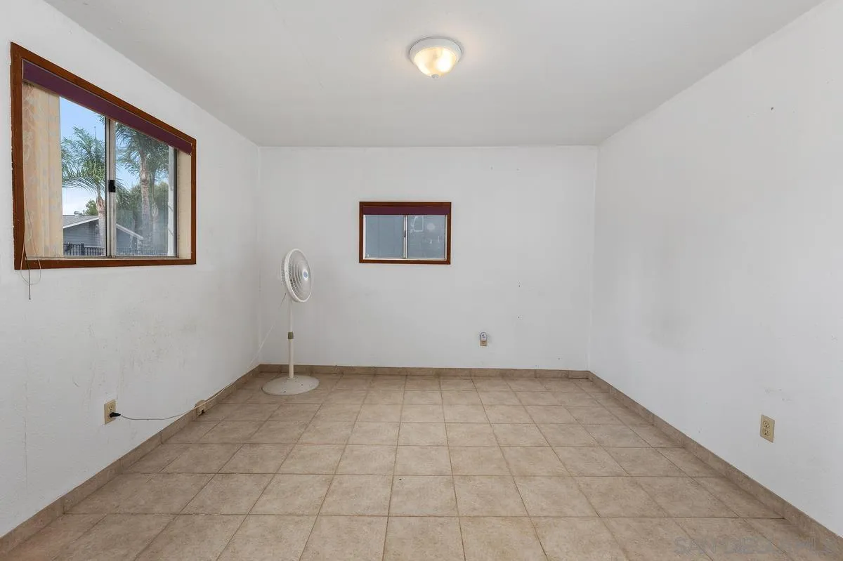 https://cdn.realtyfeed.com/cdn/127/260019985/72b10e4402af45a6f29e195b4cd6453e.webp