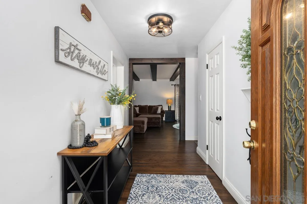 https://cdn.realtyfeed.com/cdn/127/260019985/a3bc193cfe81fe4b1cfab485dd3c44a3.webp