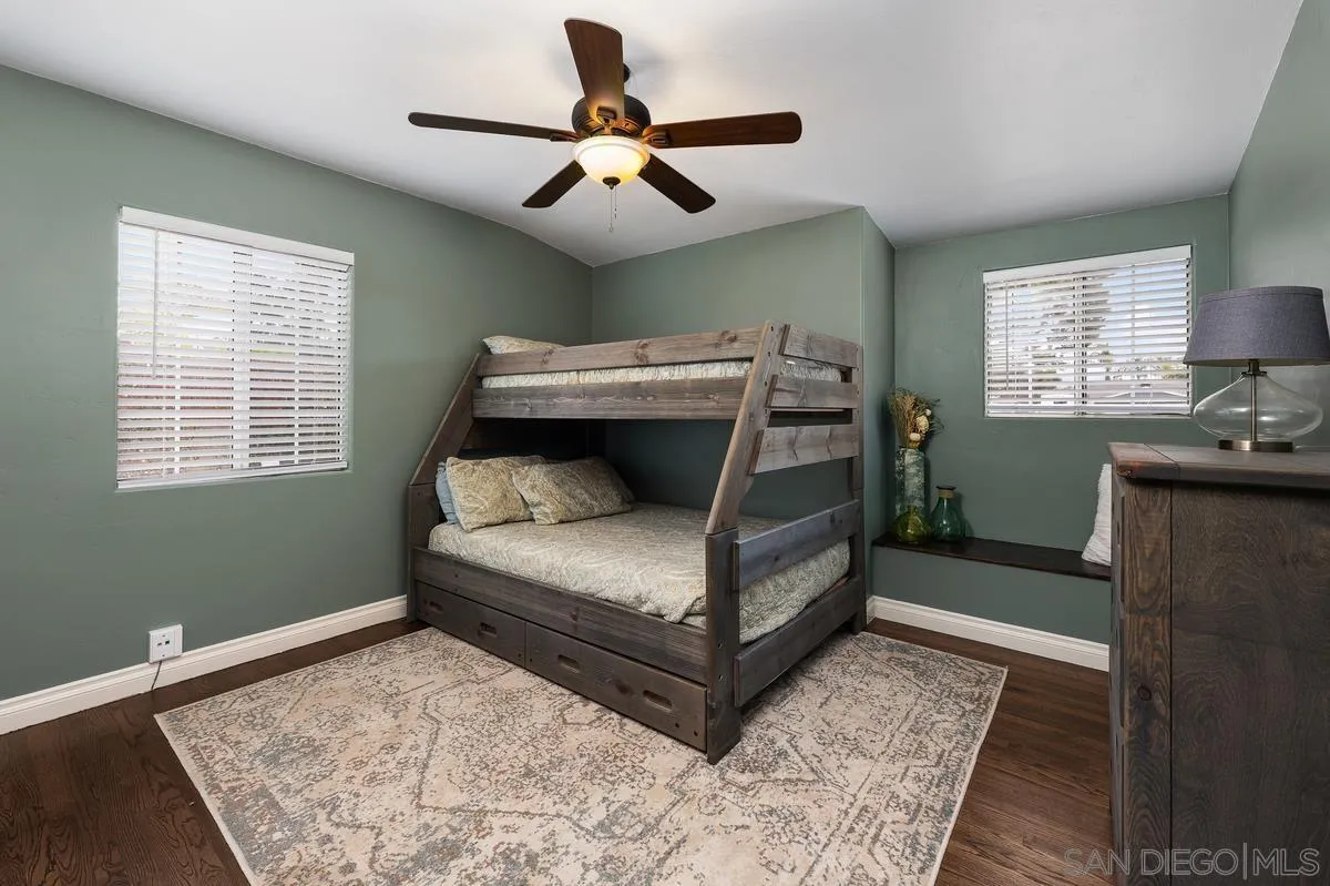 https://cdn.realtyfeed.com/cdn/127/260019985/abd7b14b3ecf4451d95f23e8bf651950.webp