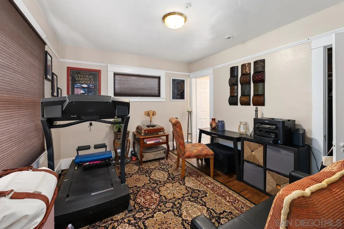 https://cdn.realtyfeed.com/cdn/127/260019985/d483eabe7b67448cd8f3a0eddfee38ff.webp
