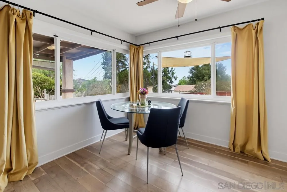 https://cdn.realtyfeed.com/cdn/127/260019990/06a2bf66cd35bc6586d7194448a16d59.webp