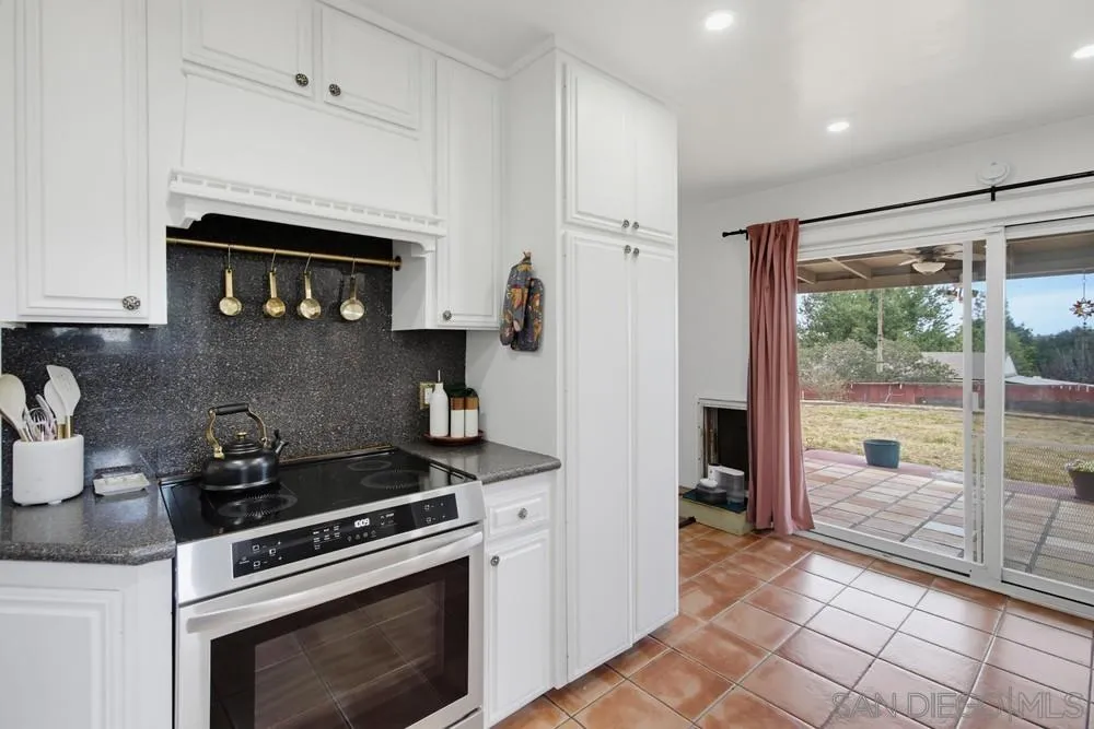 https://cdn.realtyfeed.com/cdn/127/260019990/11521f9695a7ceff7ef4f4cc7c092889.webp