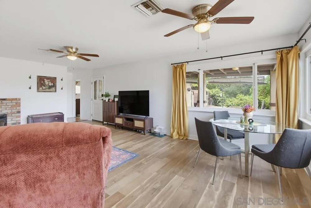 https://cdn.realtyfeed.com/cdn/127/260019990/1533b23851b7b481c43506c808e71f63.webp