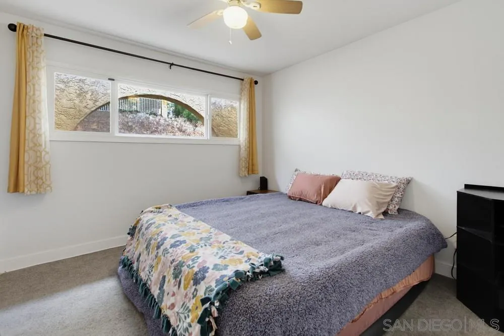 https://cdn.realtyfeed.com/cdn/127/260019990/98b55940be71d36c5277a5442b6079ed.webp