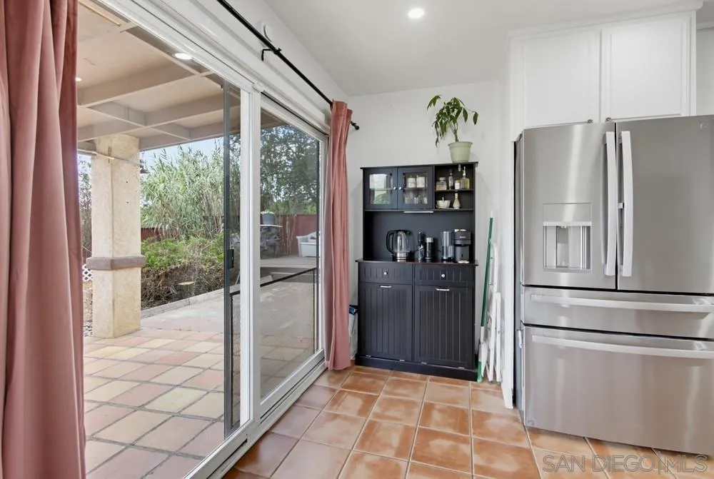 https://cdn.realtyfeed.com/cdn/127/260019990/b1f4a356b1439b58aa6d4ce6ed0b5640.webp