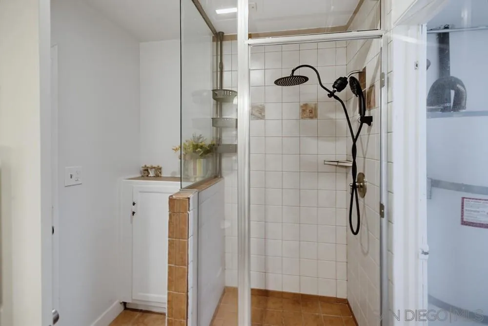 https://cdn.realtyfeed.com/cdn/127/260019990/bb795ea2d1514acae65fe7844590573a.webp