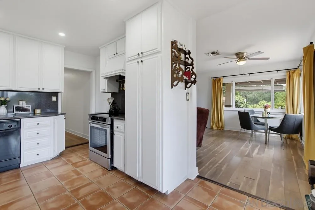 https://cdn.realtyfeed.com/cdn/127/260019990/c9db025cfda1dd893682584915d08dcb.webp